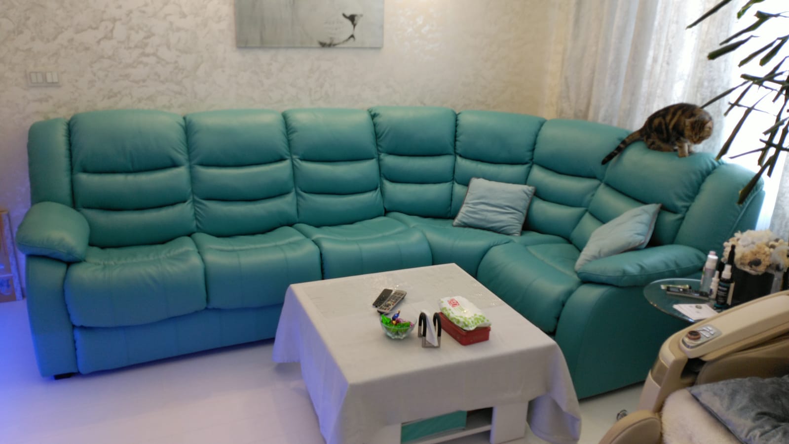 Перетяжка дивана на дому. Советский